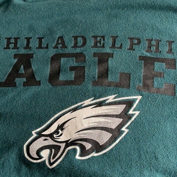 Philadelphia Eagles T-Shirt - Mens Medium - Unique design. - Picture 7 of 7